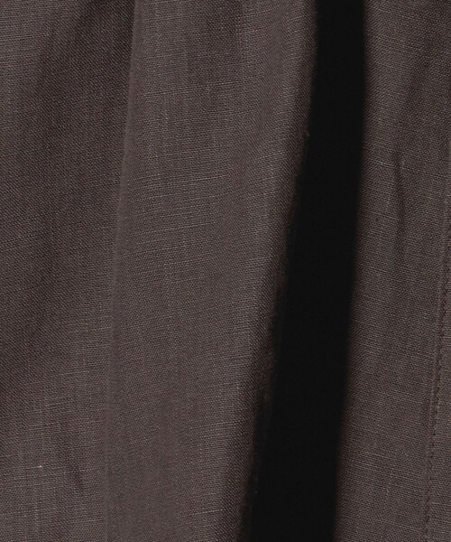 UNITED ARROWS(ユナイテッドアローズ)の「リネン スキッパー ペプラム ブラウス ‐ウォッシャブル‐(シャツ/ブラウス・レディース・ホワイト/ダークブラウン/ブラック・36/38)」の9枚目の写真