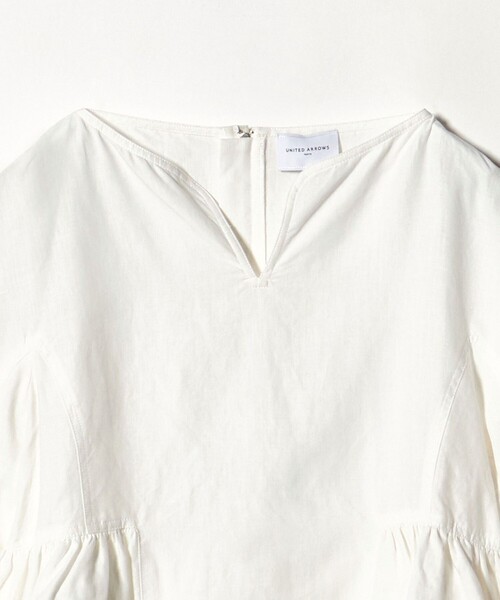 UNITED ARROWS(ユナイテッドアローズ)の「リネン スキッパー ペプラム ブラウス ‐ウォッシャブル‐(シャツ/ブラウス・レディース・ホワイト/ダークブラウン/ブラック・36/38)」の10枚目の写真