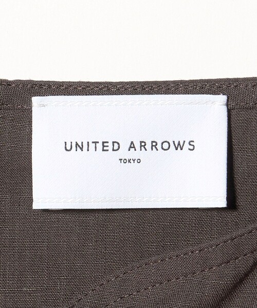 UNITED ARROWS(ユナイテッドアローズ)の「リネン スキッパー ペプラム ブラウス ‐ウォッシャブル‐(シャツ/ブラウス・レディース・ホワイト/ダークブラウン/ブラック・36/38)」の14枚目の写真