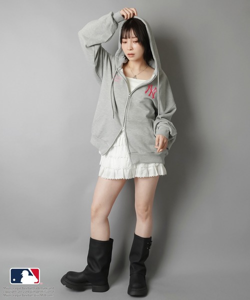 MLB(メジャーリーグベースボール)の「【MLB/メジャーリーグベースボール】別注オーバーサイズジップパーカー/セットアップ対応/ユニセックス(パーカー・レディース・オフホワイト/ブラック/オートミール/ネイビー/杢グレー・ONESIZE)」の15枚目の写真