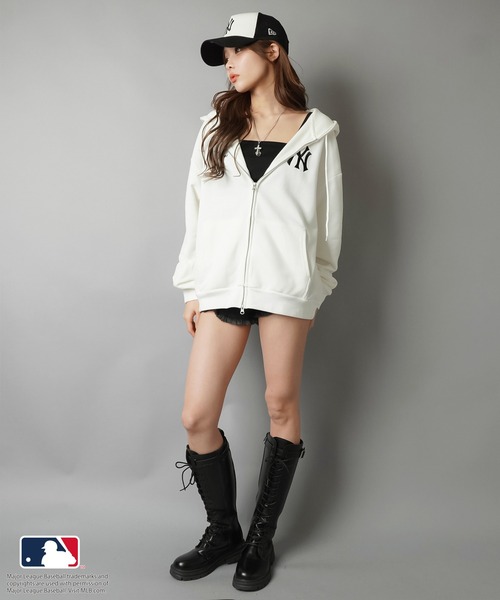 MLB(メジャーリーグベースボール)の「【MLB/メジャーリーグベースボール】別注オーバーサイズジップパーカー/セットアップ対応/ユニセックス(パーカー・レディース・オフホワイト/ブラック/オートミール/ネイビー/杢グレー・ONESIZE)」の18枚目の写真