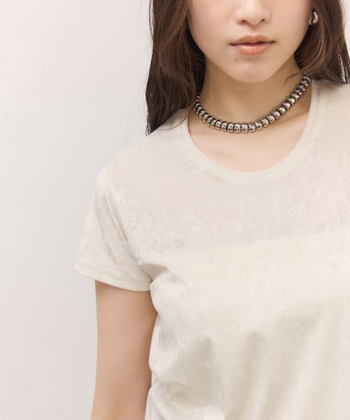 ADAM ET ROPE'(アダムエロペ)の「クラッシュベロアTEE(Tシャツ/カットソー・レディース・ブルー系その他6/オフホワイト/ブラウン系その他3/ネイビー・FREE)」の16枚目の写真