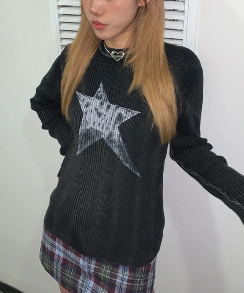 Alvia(アルビア)の「Y2Kプリント リブ Tシャツ(Tシャツ/カットソー・レディース・ブラック・M)」の7枚目の写真