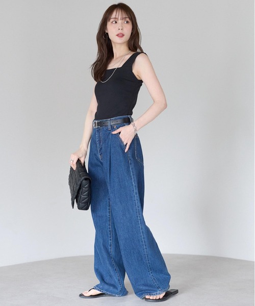 PREFERIR(プレフェリール)の「スクエアネック タンクトップ|ブラ紐隠し インナー 見せない ノースリーブ 着回し ベーシック カットソー(タンクトップ・レディース・ホワイト/チャコールグレー/ブラック・MEDIUM/LARGE)」の8枚目の写真