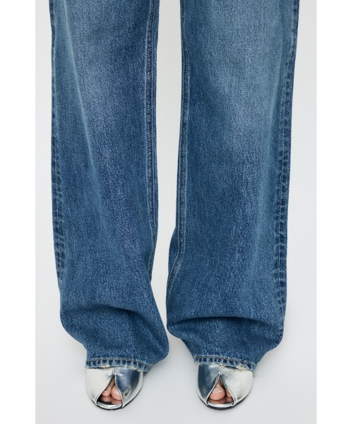 MOUSSY(マウジー)の「LOW SLUNG STRAIGHT(デニムパンツ・レディース・ライトブルー/ブルー・0/1/2)」の13枚目の写真