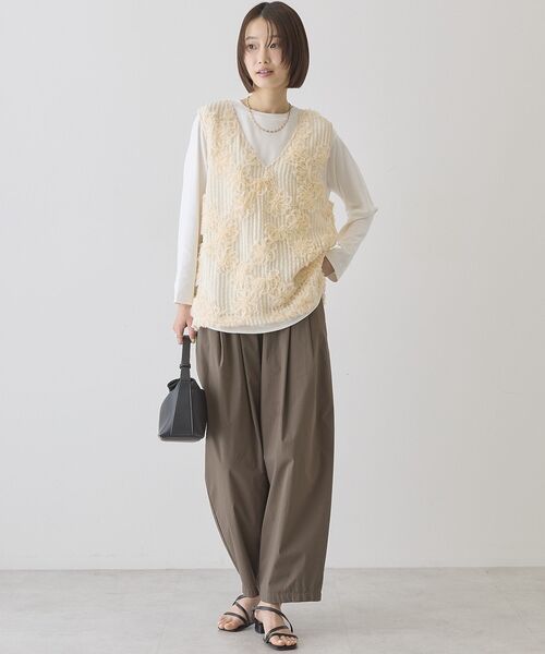 AMERICAN HOLIC（アメリカンホリック）の「【選べる丈】Vネックレースベスト（ベスト・レディース・ブラック/アイボリー/オフホワイト・L/M）」の6枚目の写真