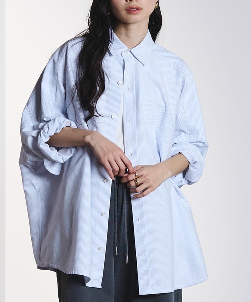 ROSE BUD(ローズバッド)の「OXFORD BIG SHIRT(シャツ/ブラウス・レディース・ライトブルー/ライトピンク/ベージュ・ONE SIZE)」の3枚目の写真