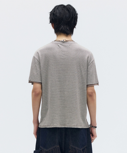 MAISON MINED(メゾンミネド)の「STRIPE LAYERED HALF T BROWN(Tシャツ/カットソー・メンズ・その他・SMALL/MEDIUM/LARGE)」の9枚目の写真