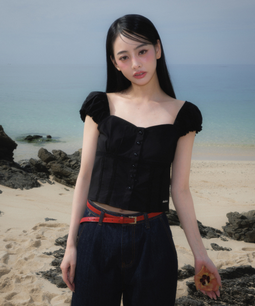 ROSEFRANTZ（ロゼフランツ）の「Lace Shirring Crop Blouse [Black]（シャツ/ブラウス・レディース・ブラック・SMALL/MEDIUM）」の3枚目の写真