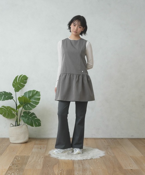 FCMM(エフシーエムエム)の「STUD FLARE PANTS/スタッズフレアパンツ(その他パンツ・レディース・グレー/ブラック・SMALL/MEDIUM)」の19枚目の写真
