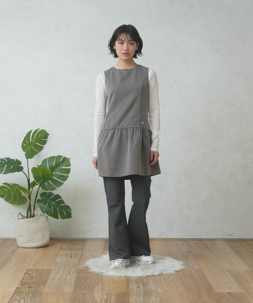 FCMM(エフシーエムエム)の「STUD FLARE PANTS/スタッズフレアパンツ(その他パンツ・レディース・グレー/ブラック・SMALL/MEDIUM)」の20枚目の写真