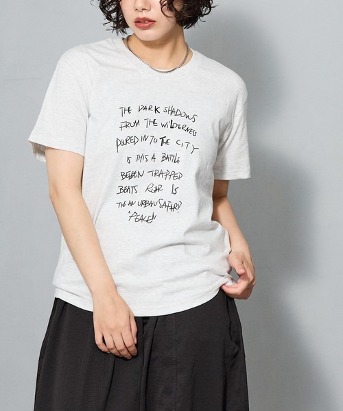 aremoi(アレモイ)の「手書き風メッセージグラフィック 半袖Tシャツ(Tシャツ/カットソー・レディース・ライトグレー・SMALL/MEDIUM/LARGE)」の7枚目の写真