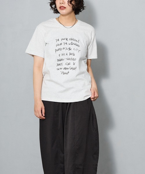aremoi(アレモイ)の「手書き風メッセージグラフィック 半袖Tシャツ(Tシャツ/カットソー・レディース・ライトグレー・SMALL/MEDIUM/LARGE)」の16枚目の写真