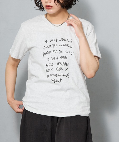 aremoi(アレモイ)の「手書き風メッセージグラフィック 半袖Tシャツ(Tシャツ/カットソー・レディース・ライトグレー・SMALL/MEDIUM/LARGE)」の11枚目の写真