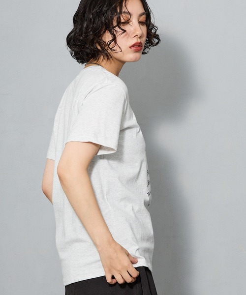 aremoi(アレモイ)の「手書き風メッセージグラフィック 半袖Tシャツ(Tシャツ/カットソー・レディース・ライトグレー・SMALL/MEDIUM/LARGE)」の13枚目の写真