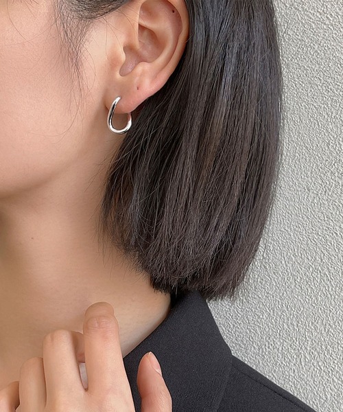 LA VORAGINE（ラ ヴォラジネ）の「不規則ピアス レディース デザイン シンプル 高級感 上品（ピアス（両耳用）・レディース・シルバー/ゴールド・FREE）」の12枚目の写真