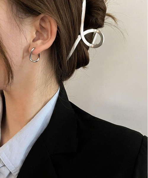 LA VORAGINE（ラ ヴォラジネ）の「不規則ピアス レディース デザイン シンプル 高級感 上品（ピアス（両耳用）・レディース・シルバー/ゴールド・FREE）」の11枚目の写真