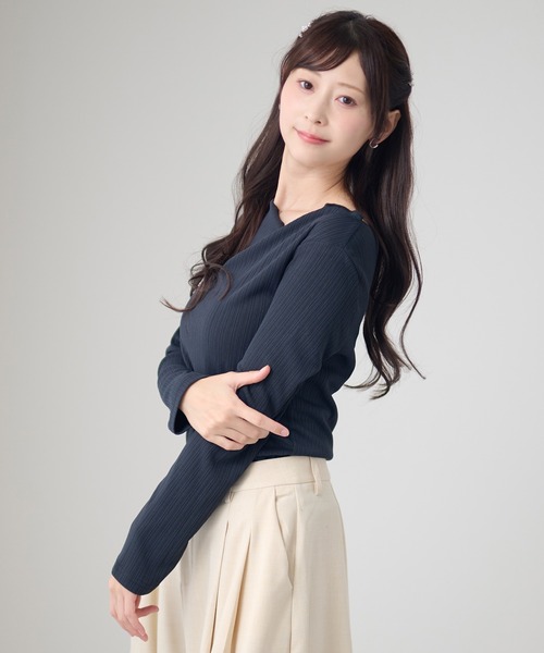 DAYRA(デイラ)の「ドレープネック アシンメトリー 長袖 リブ トップス(Tシャツ/カットソー・レディース・チャコールグレー/グリーン/ブラック・FREE/S)」の18枚目の写真