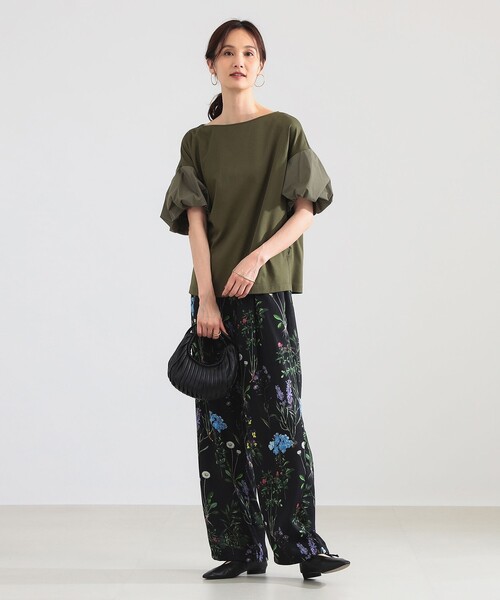 Demi-Luxe BEAMS(デミルクス ビームス)の「タフタ バルーン スリーブ プルオーバー(Tシャツ/カットソー・レディース・グリーン系その他5/ネイビー/ベージュ・ONE SIZE)」の8枚目の写真