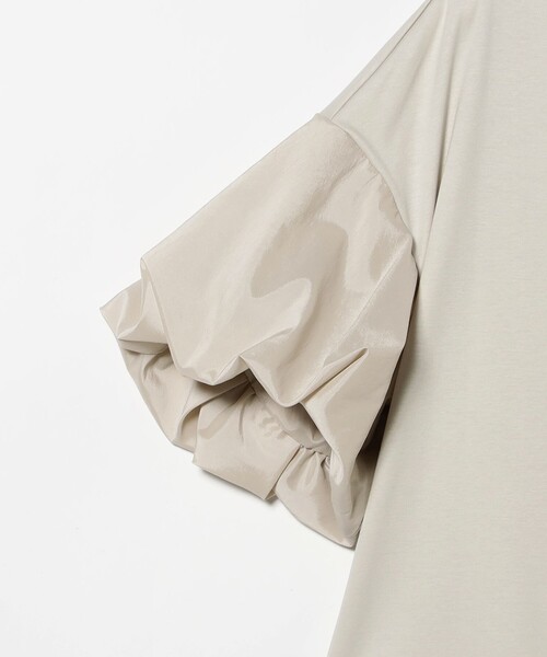 Demi-Luxe BEAMS(デミルクス ビームス)の「タフタ バルーン スリーブ プルオーバー(Tシャツ/カットソー・レディース・グリーン系その他5/ネイビー/ベージュ・ONE SIZE)」の19枚目の写真