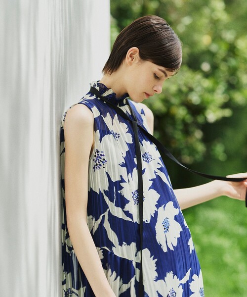 allureville(アルアバイル)の「WEB 一部店舗展開 シアーヨウリュウワンピース(ワンピース・レディース・ブルー系その他・2/1)」の5枚目の写真