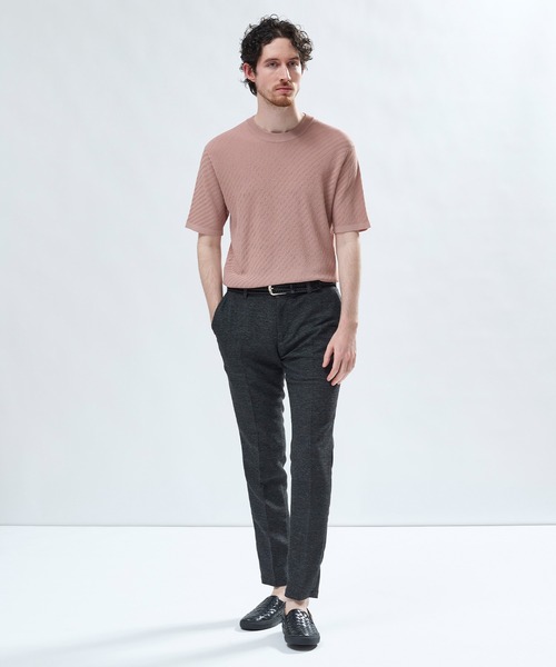 MEN'S BIGI(メンズビギ)の「ハイゲージジャカード 薄手モックネックサマーニット<持続冷感>(Tシャツ/カットソー・メンズ・オフホワイト/ピンク/ネイビー/ターコイズブルー・04/01/03/02)」の12枚目の写真