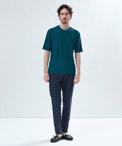 MEN'S BIGI(メンズビギ)の「ハイゲージジャカード 薄手モックネックサマーニット<持続冷感>(Tシャツ/カットソー・メンズ・オフホワイト/ピンク/ネイビー/ターコイズブルー・04/01/03/02)」の13枚目の写真
