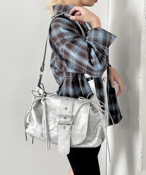 新品未開封　shakalabbits レーヨンセットアップ　 シルバー セール】Outfitter lab｜アウトフィッターラボのバッグ（シルバー/銀色