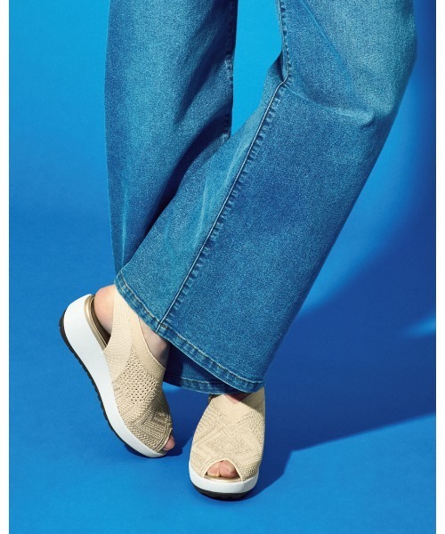 fitfit(フィットフィット)の「厚底シアーニットサンダル920(サンダル・レディース・ライトオレンジ系3/ライトベージュ/グレー/ブラック系/スカイブルー・25.0cm/24.5cm/24cm/23.5cm/23cm/22.5cm/22cm/21.5cm)」の3枚目の写真
