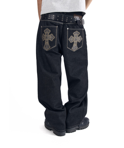 AAKAM(アーカム)の「CROS2 Patch Denim Pants (Black)(デニムパンツ・レディース・その他・1/2)」の1枚目の写真