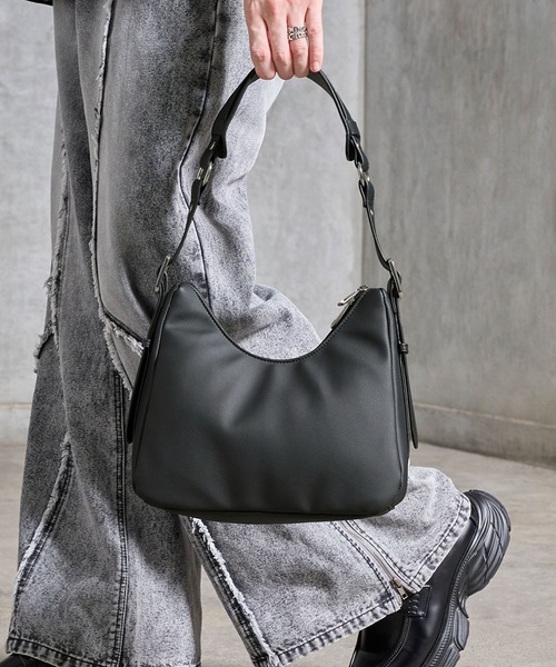 ムーンバックルベルト SERACE】Buckle belt design half moon bag / バックルベルトデザイン