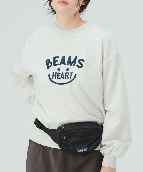 BEAMS HEART(ビームスハート)の「スマイル 刺繍 スウェット プルオーバー(スウェット・レディース・チャコールグレー/ブラウン/ホワイト系その他5・FREE)」の1枚目の写真