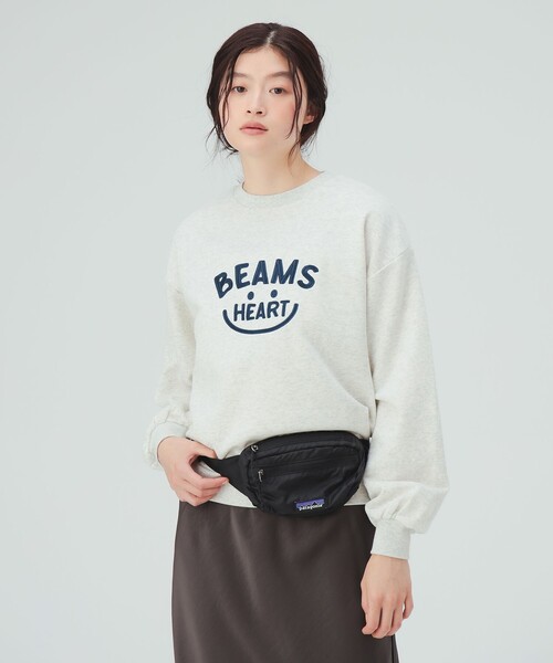 BEAMS HEART(ビームスハート)の「スマイル 刺繍 スウェット プルオーバー(スウェット・レディース・チャコールグレー/ブラウン/ホワイト系その他5・FREE)」の4枚目の写真