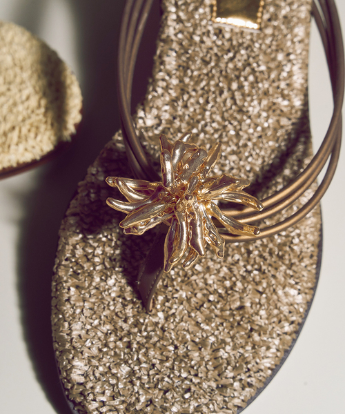GRISE(グリーズ)の「《WEB+一部店舗限定》GRISE SEA MOTIF トングサンダル(サンダル・レディース・カーキ/ブラウン/アイボリー・LARGE/MEDIUM/SMALL/X-LARGE)」の17枚目の写真