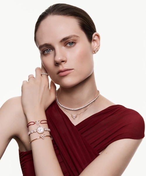 SWAROVSKI(スワロフスキー)の「【公式】【スワロフスキー】Una Angelic ウォッチ, クリスタルを使ったブレスレット, ローズゴールドカラー, ローズゴールドトーン仕上げ(デジタル腕時計・レディース・ゴールド系・ONE SIZE)」の8枚目の写真