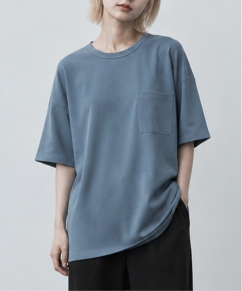 sunny branch(サニーブランチ)の「★Bd★梨地 ビッグシルエット クルーネックTシャツ(Tシャツ/カットソー・レディース・ブルー/グレー系/ブラック・LARGE/MEDIUM)」の1枚目の写真