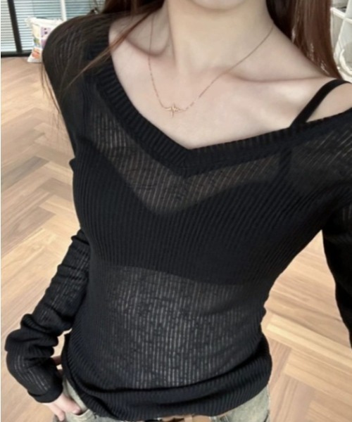Vini(ヴィニ)の「シアーリブVネックタイトシースルートップス(Tシャツ/カットソー・レディース・ライトグレー/ブラック・MEDIUM)」の1枚目の写真