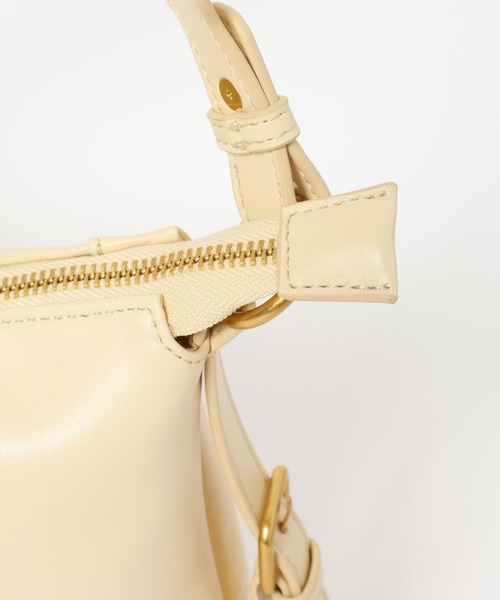 LOWRYS FARM（ローリーズファーム）の「【500mlペットボトル収納可】２ＷＡＹワンショルダーＢＡＧ　1051651（ハンドバッグ・レディース・イエロー/ブラウン/ブラック・FREE）」の15枚目の写真