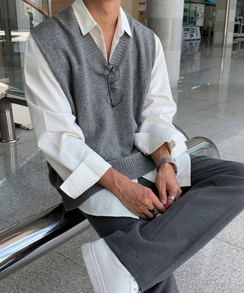KELVIN(ケルヴァン)の「Essential Knit Vest エッセンシャルニットベスト(ニット/セーター・メンズ・ベージュ/グレー・MEDIUM/LARGE)」の2枚目の写真