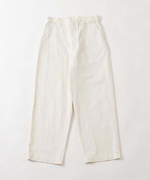 URBAN RESEARCH（アーバンリサーチ）の「CINCH BACK CHINO PANTS（その他パンツ・メンズ・アイボリー/ブラック・LARGE/MEDIUM）」の2枚目の写真