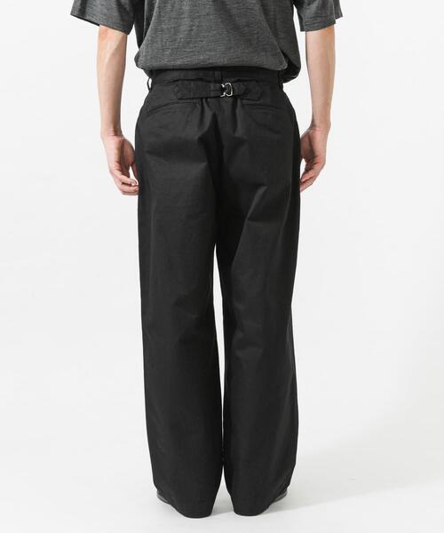 URBAN RESEARCH（アーバンリサーチ）の「CINCH BACK CHINO PANTS（その他パンツ・メンズ・アイボリー/ブラック・LARGE/MEDIUM）」の15枚目の写真
