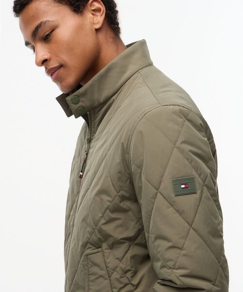 TOMMY HILFIGER(トミーヒルフィガー)の「パッカブル キルテッド ハリントン ブルゾン(その他アウター・メンズ・カーキ/ネイビー・SMALL/MEDIUM/X-LARGE/LARGE)」の14枚目の写真