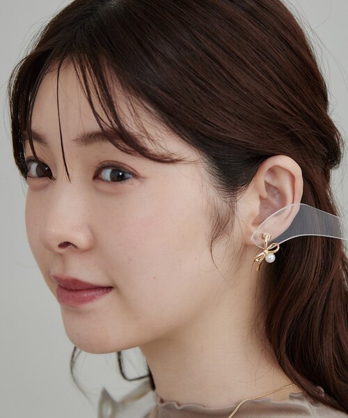 couture brooch(クチュールブローチ)の「リボンモチーフピアス(ピアス(両耳用)・レディース・ゴールド・00)」の6枚目の写真