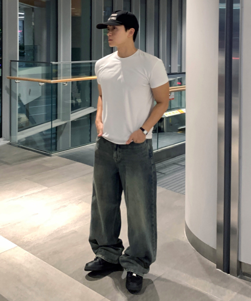 MINDBRIDGE(マインドブリッジ)の「イエロー エクストラワイド ヴィンテージウォッシュ デニムパンツ_MI(デニムパンツ・メンズ・インディゴブルー・36/34/29/30/32)」の4枚目の写真