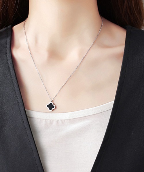 ReRe(リリ)の「Vネックノーカラーロングコート レディース(ノーカラーコート・レディース・ブラック・LARGE/X-LARGE)」の8枚目の写真