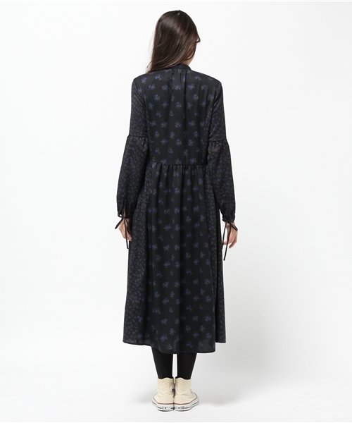 MOUSSY(マウジー)の「2WAY FLOWER DRESS(ワンピース・レディース・ブラック系その他/ダークネイビー・FREE)」の5枚目の写真