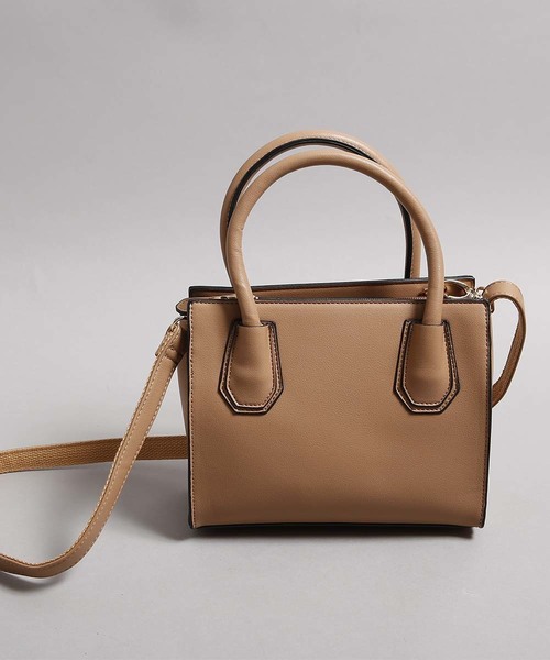 PLAIN CLOTHING（プレーンクロージング）の「モダン2wayショルダーバッグ（ショルダーバッグ・レディース・ライトグレー/ブラック/ベージュ/ネイビー/グレー/レッド/キャメル・FREE）」の4枚目の写真