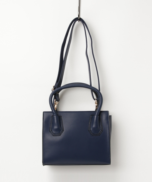 PLAIN CLOTHING（プレーンクロージング）の「モダン2wayショルダーバッグ（ショルダーバッグ・レディース・ライトグレー/ブラック/ベージュ/ネイビー/グレー/レッド/キャメル・FREE）」の15枚目の写真