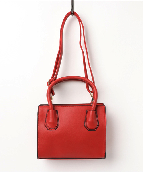 PLAIN CLOTHING（プレーンクロージング）の「モダン2wayショルダーバッグ（ショルダーバッグ・レディース・ライトグレー/ブラック/ベージュ/ネイビー/グレー/レッド/キャメル・FREE）」の17枚目の写真