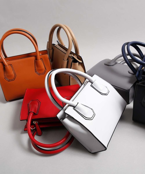 PLAIN CLOTHING（プレーンクロージング）の「モダン2wayショルダーバッグ（ショルダーバッグ・レディース・ライトグレー/ブラック/ベージュ/ネイビー/グレー/レッド/キャメル・FREE）」の19枚目の写真